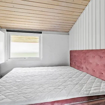 2 Bedroom In *