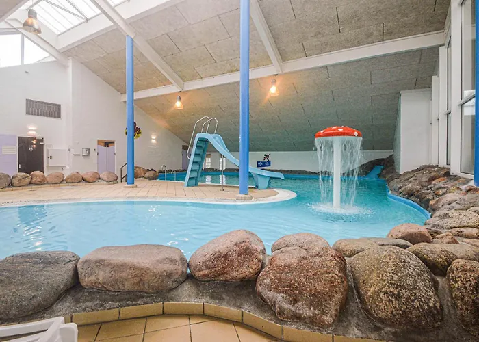 2 Bedroom In * Hemmet
