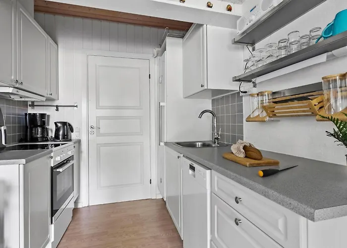 2 Bedroom In *
